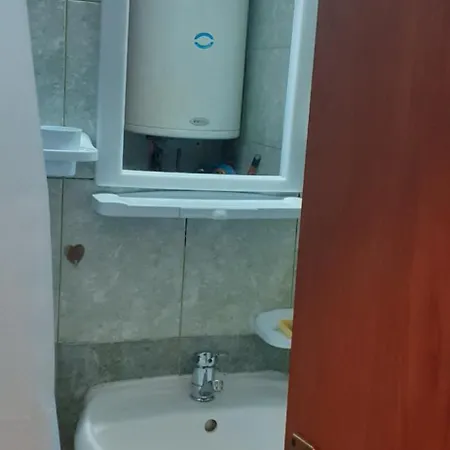Centar, Do Katolicka Crkva דירה *